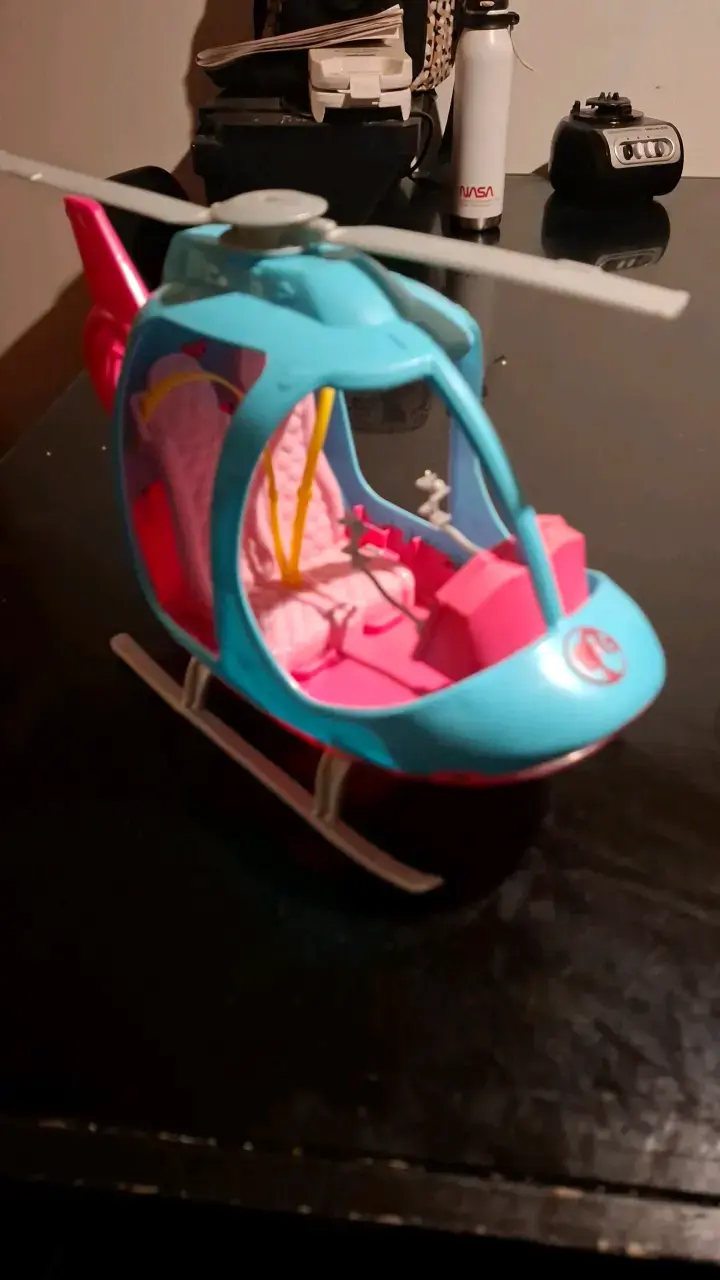 Helicóptero de juguete para niños
