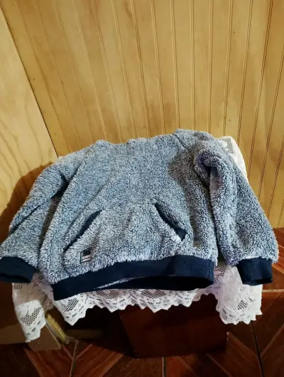 Chaqueta de lana gris con cierre lateral - miniatura 2