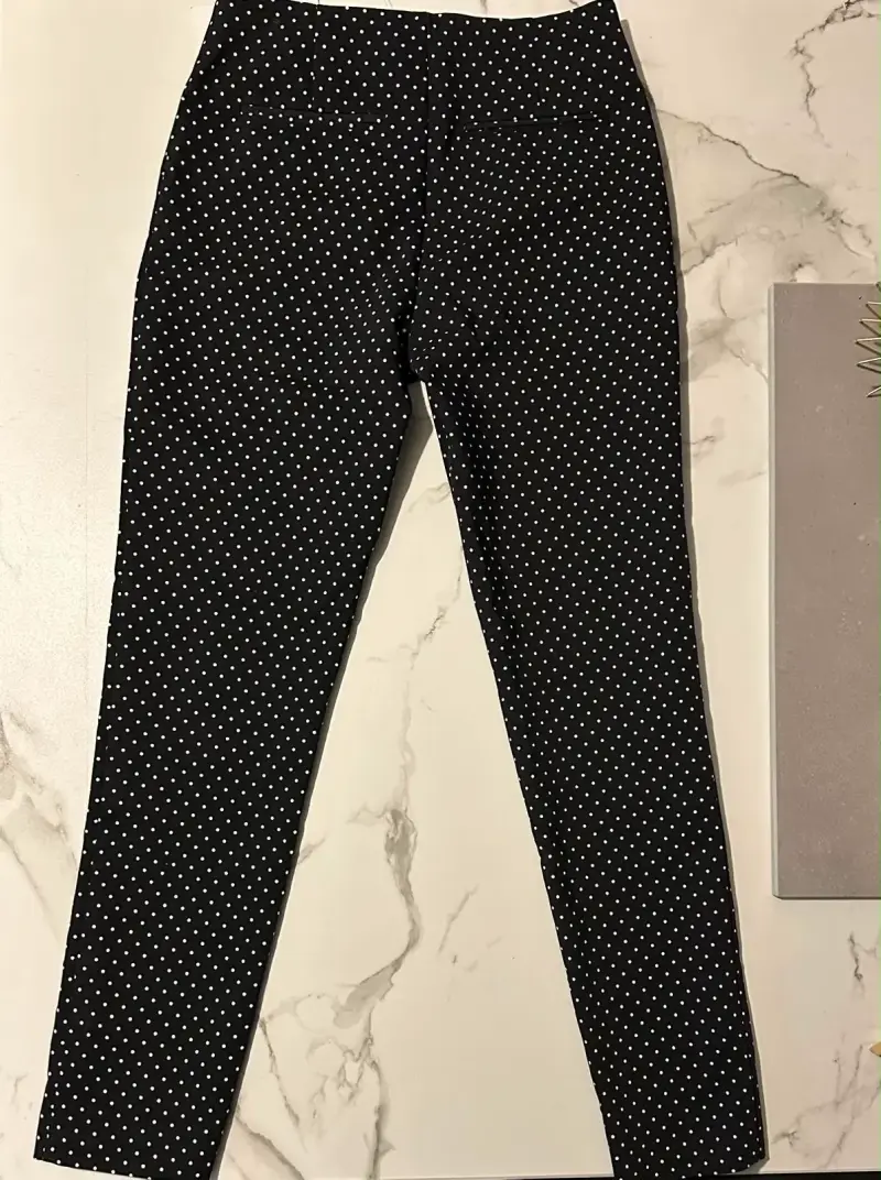 Pantalones Basement negros con lunares - 2