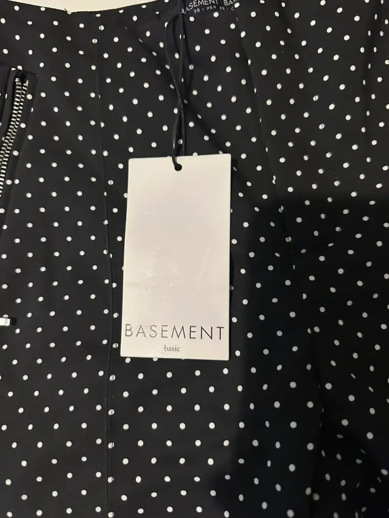 Pantalones Basement negros con lunares - 4