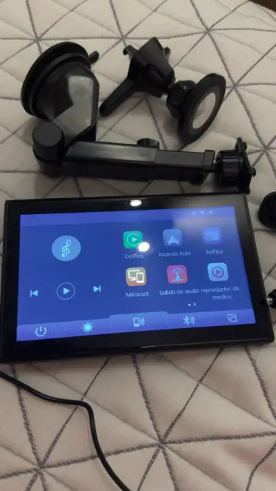 Pantalla Portátil para auto con CarPlay y Android - miniatura 1