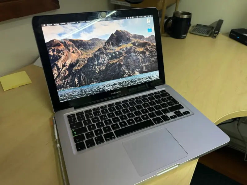 MacBook Pro 13 pulgadas en buen estado - 1