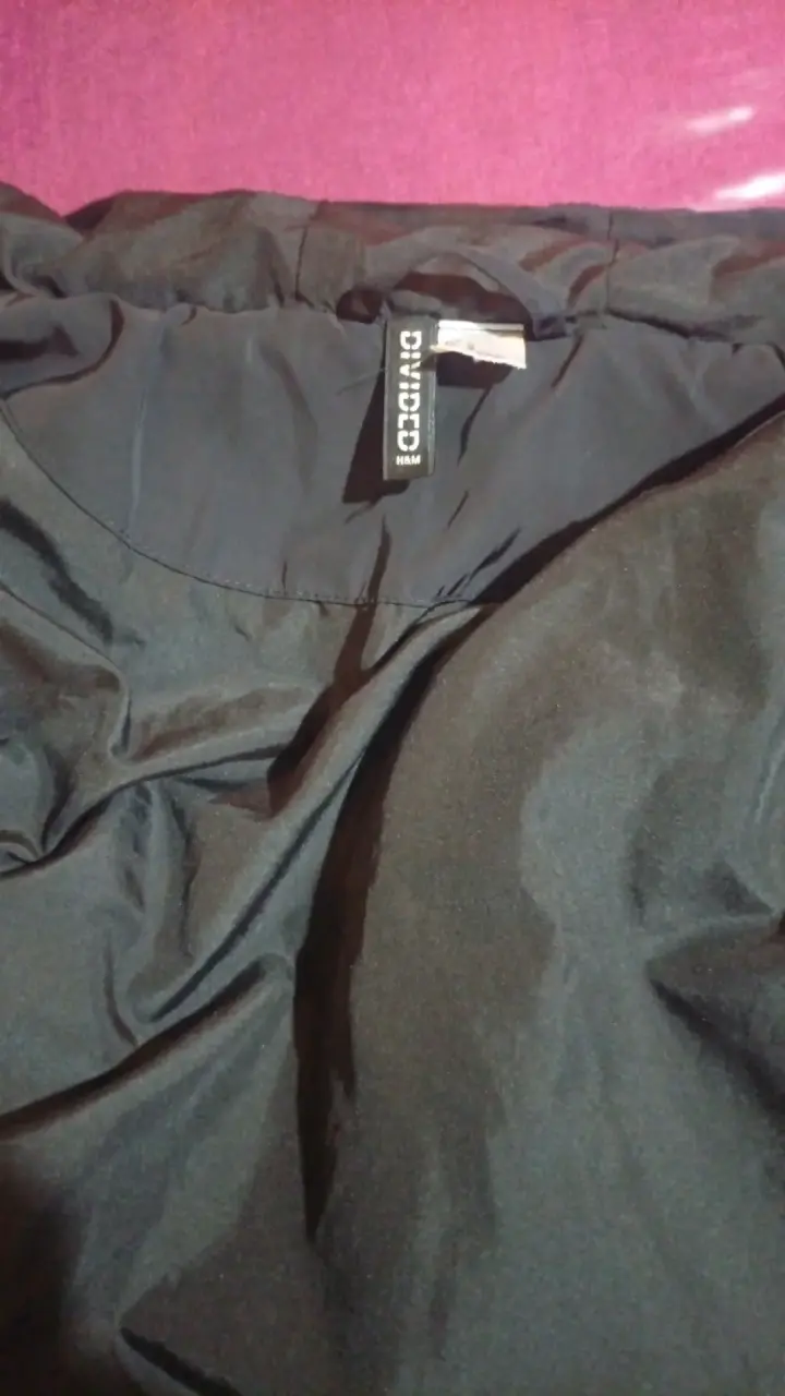 Parka mujer acolchada negra con capucha - 3