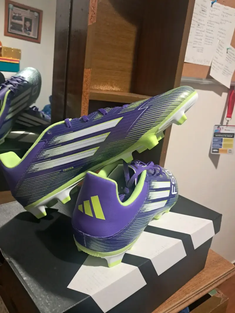 Zapatillas deportivas Adidas F50 moradas - 4