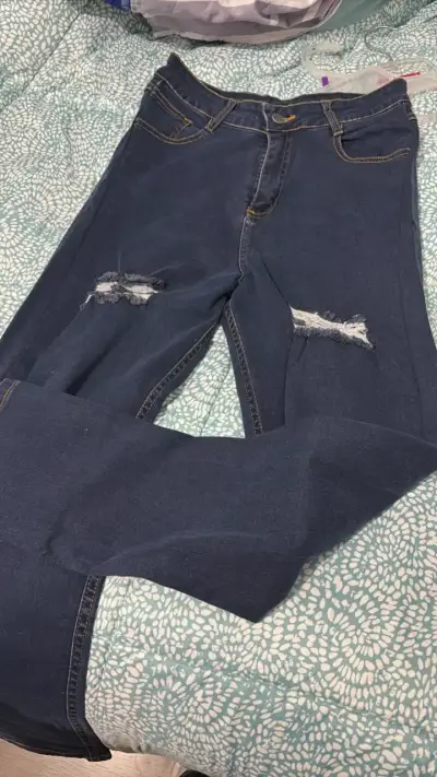Jeans azul desgastados para mujer - miniatura 1
