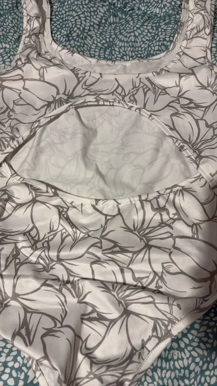Body floral blanco y gris - 4