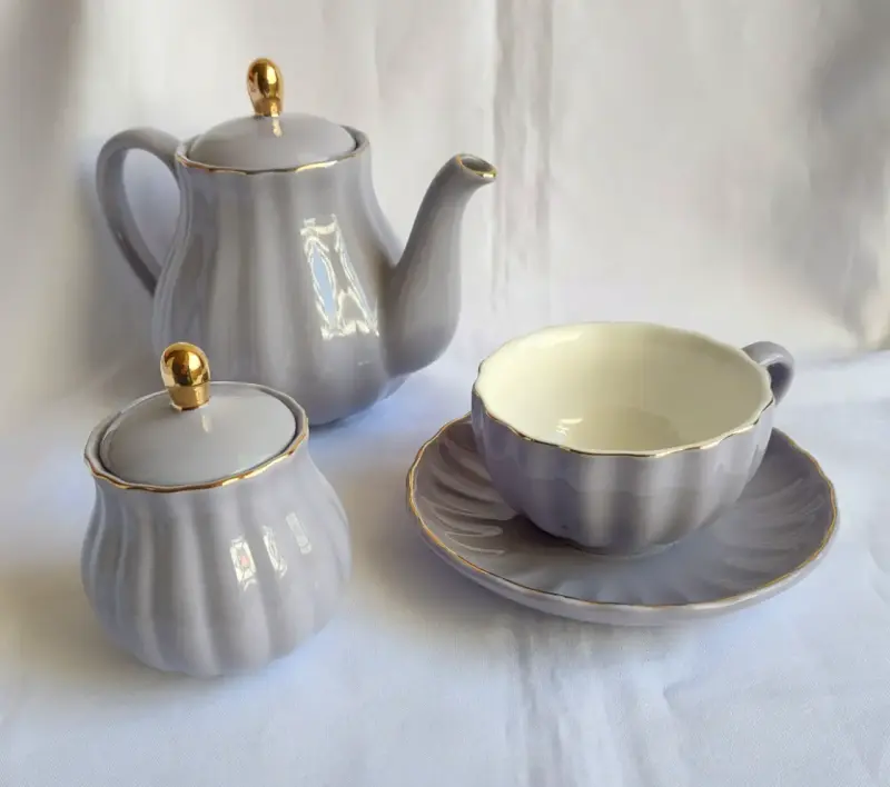 Set 4 Tazas C/platillos +tetera y Azucarero Nuevo - 3