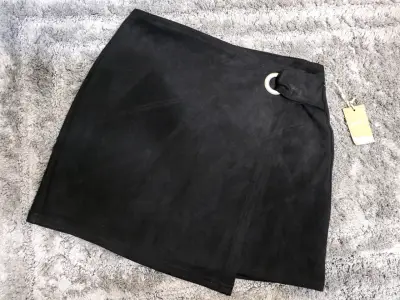 Falda negra de gamuza F21 - miniatura 1