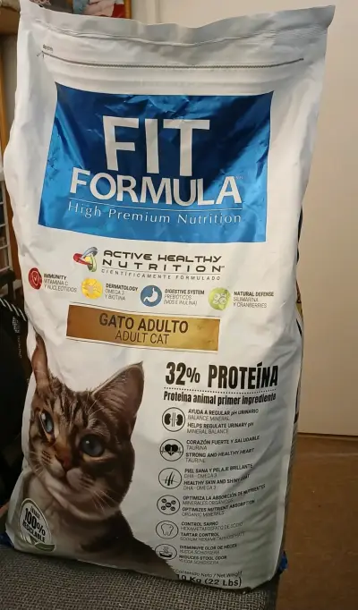 Alimento para gato adulto Fit Formula 10 kg - miniatura 1