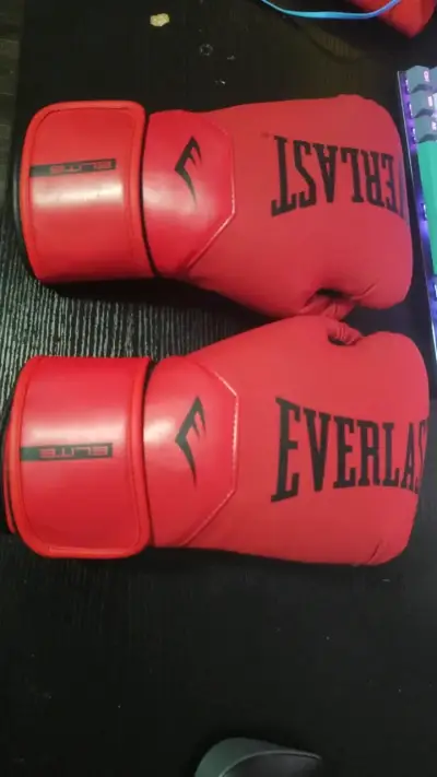 Guantes de boxeo Everlast rojos - miniatura 1