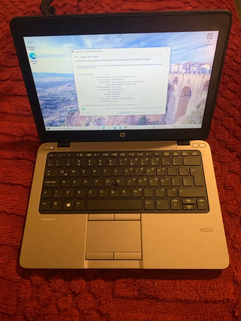 Laptop HP en buen estado todo original sin detalle - 2