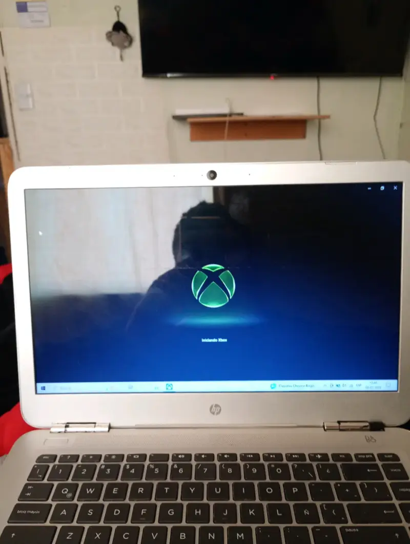 Laptop HP blanca en buen estado - 3