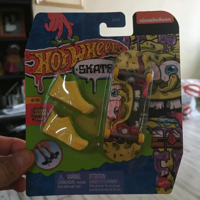 Mini patineta Hot Wheels x Skates Bob Esponja - 1