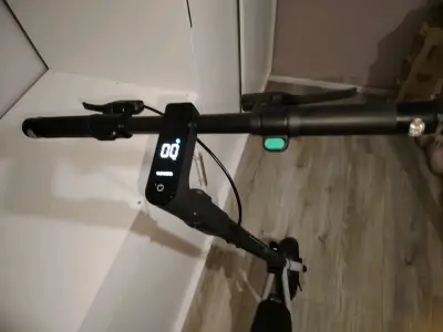 Scooter eléctrico plegable nuevo - miniatura 2