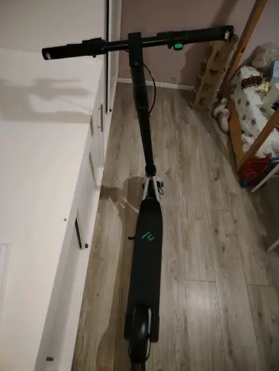 Scooter eléctrico plegable nuevo - miniatura 3