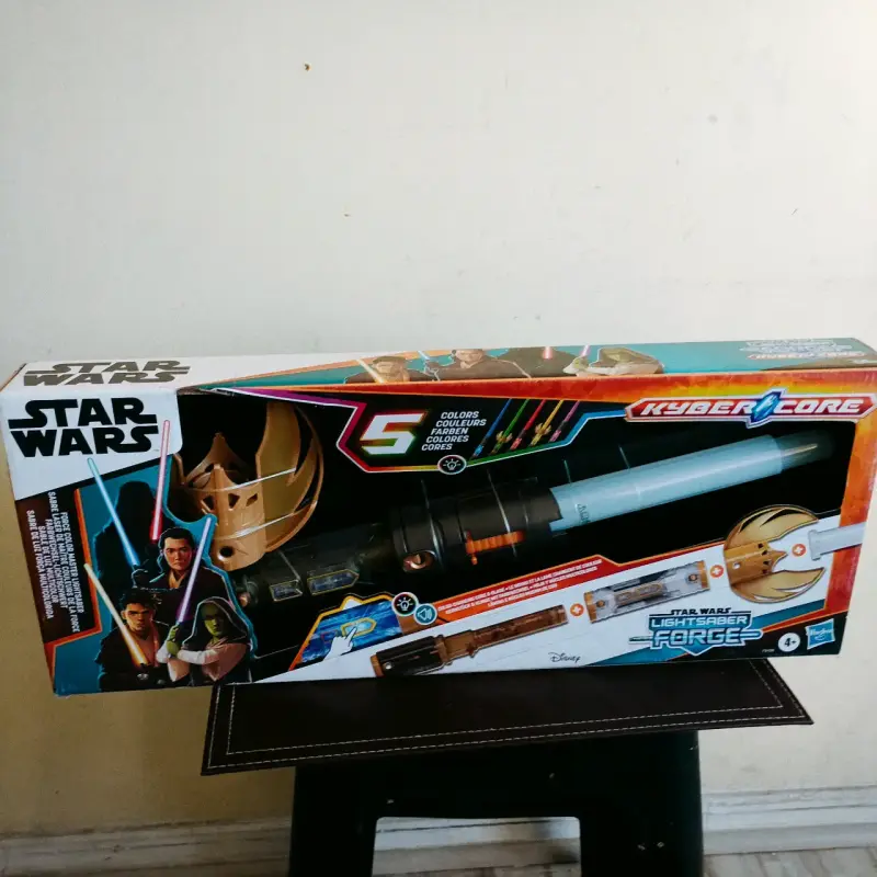 Sable de luz Star Wars Kyber Core 5 colores - 1