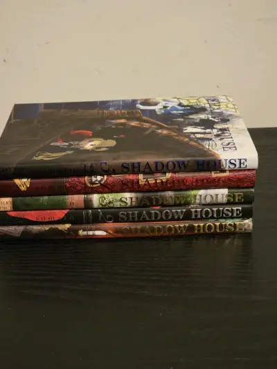 Tomos 1 al 5  Shadow House - miniatura 2