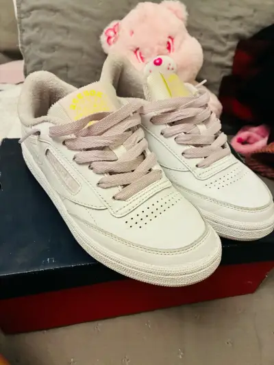Zapatillas Reebok blancas clásicas - miniatura 1