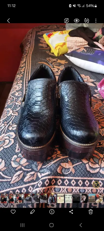 Zapatos  negro con textura - miniatura 1