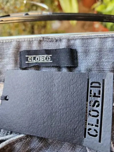 Pantalones capri grises de mezclilla Closed - miniatura 4