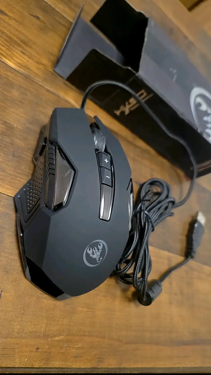 Mouse gamer con cable USB - 1