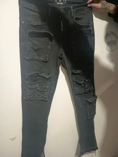 Jeans negros con bolsillos X&D - miniatura 3