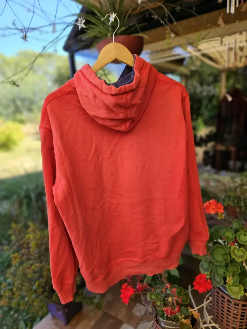 Polerón rojo Robert Lewis con capucha - 2