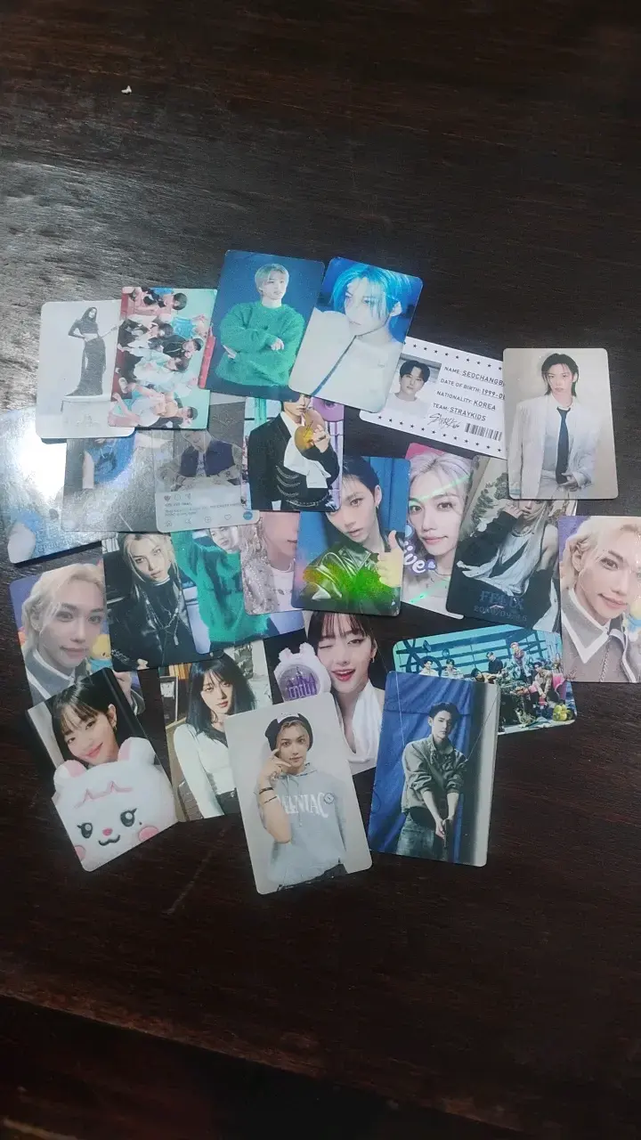 Set de tarjetas fotográficas de K-pop