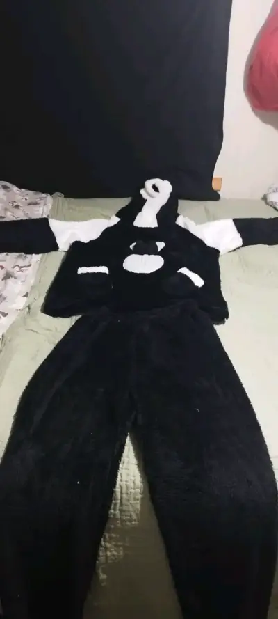 Pijama de polar con capucha de oso - miniatura 1