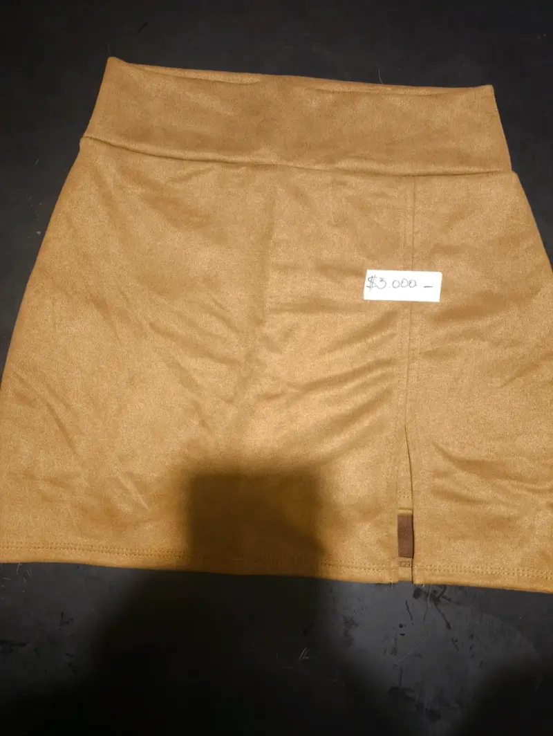 Jeans,faldas,shorts,poleras y mucho más - 4
