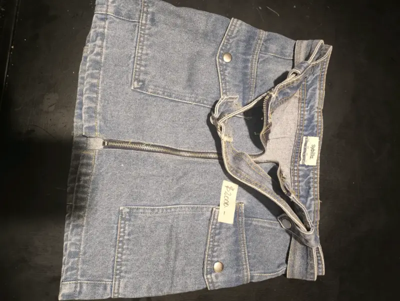 Jeans,faldas,shorts,poleras y mucho más - 6
