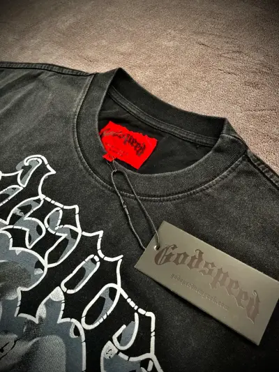 Polera negra Godspeed - miniatura 3