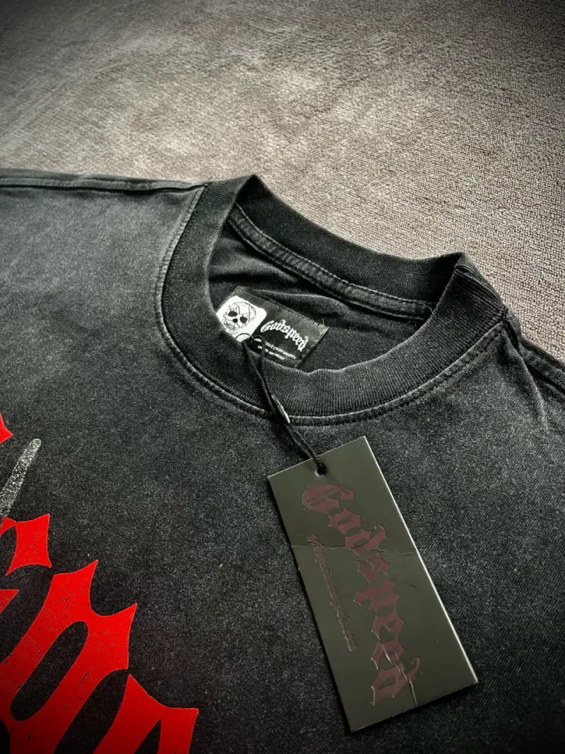 Polera negra Godspeed - 3