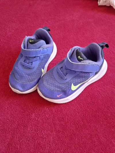 Zapatillas deportivas Nike para niñ@s T23.5 - miniatura 2