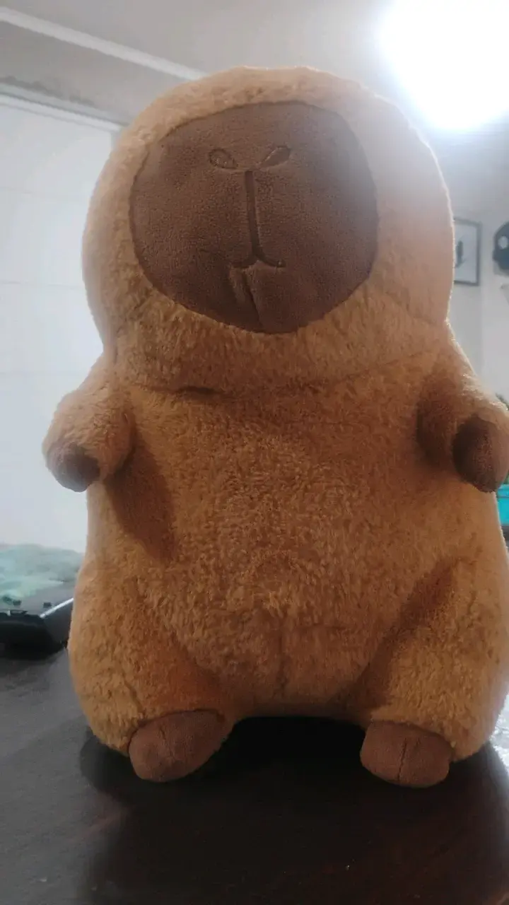Peluche de capibara suave y tierno