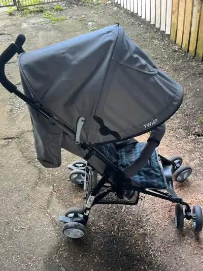 Coche de paseo Bebesit azul plegable - miniatura 3