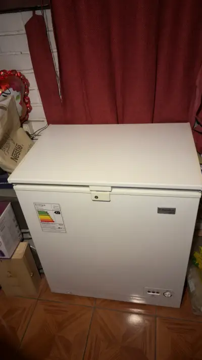 Congelador horizontal Electrolux blanco eficiente - miniatura 1