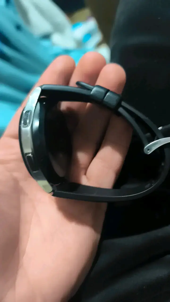 Smartwatch deportivo con pantalla táctil Samsung - 3