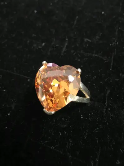 Anillo de plata con gema naranja corazón - miniatura 2