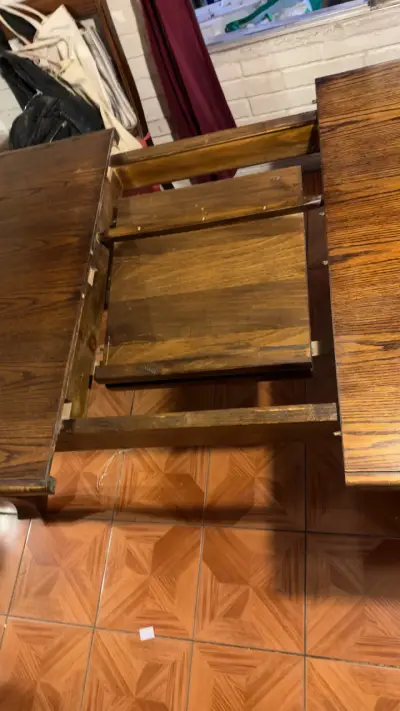 Mesa de comedor de madera clásica - miniatura 2