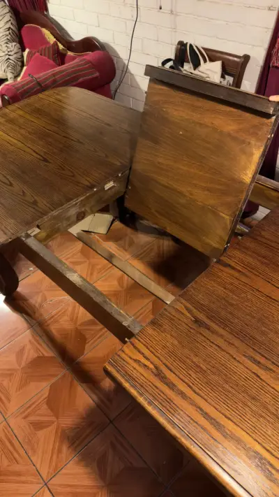 Mesa de comedor de madera clásica - miniatura 3