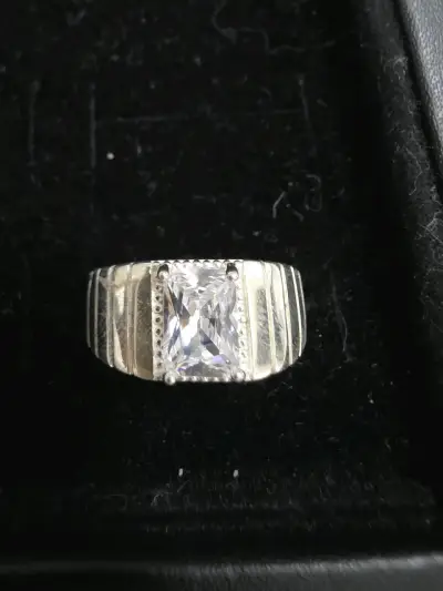 Anillo de plata con piedra rectangular - miniatura 1