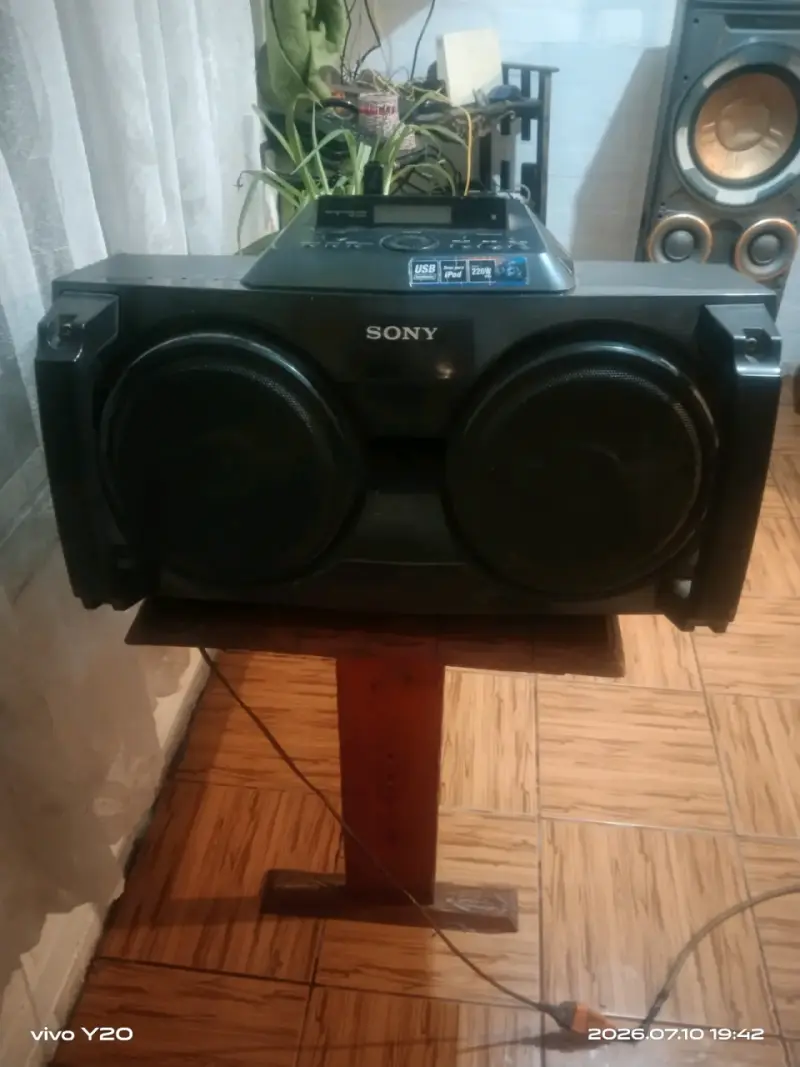 Sistemliqyidoa de sonido Sony con USB y iPod - 1