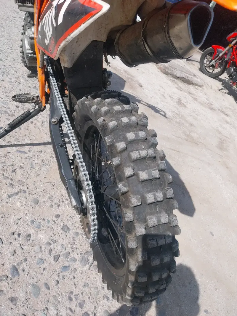 Motocicleta de cross KTM personalizada - 3