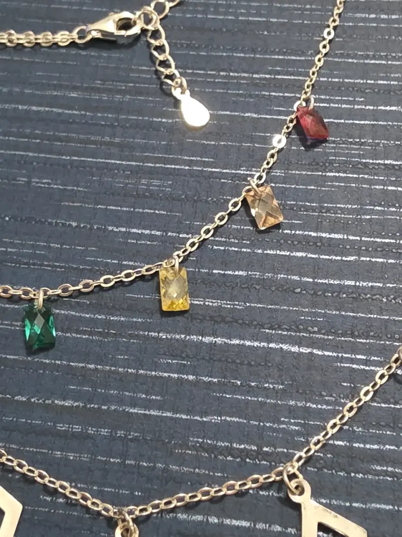 Collar de cadena con dijes geométricos - 2