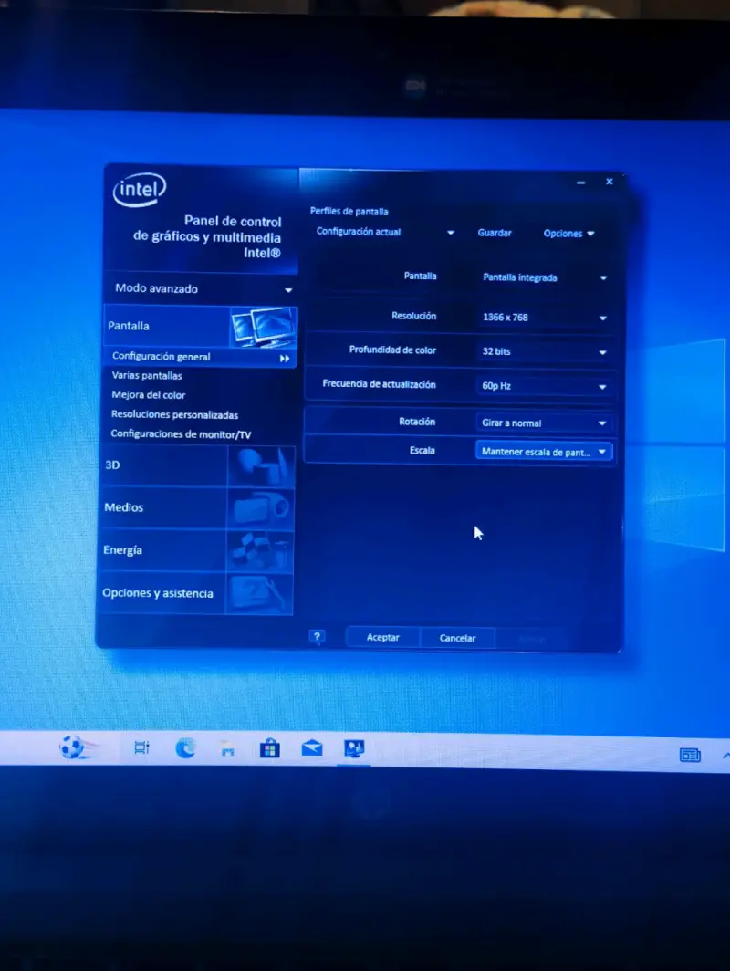 Laptop HP con pantalla de 15 pulgadas - 1
