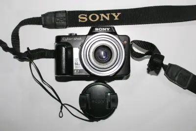 Cámara Sony Cyber-shot 14MP con lente Carl Zeiss - miniatura 3
