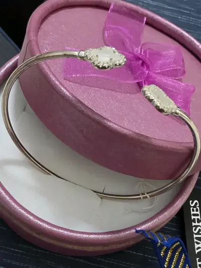 Brazalete de plata con madreperla y circonitas - miniatura 2