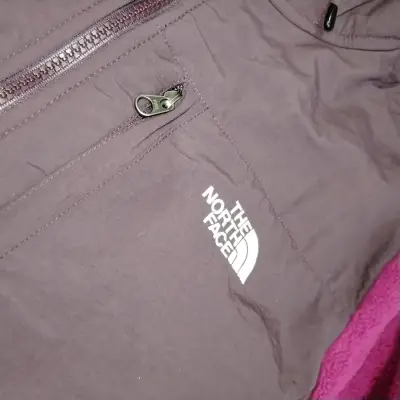 Chaqueta polar The North Face morada con capucha - miniatura 4