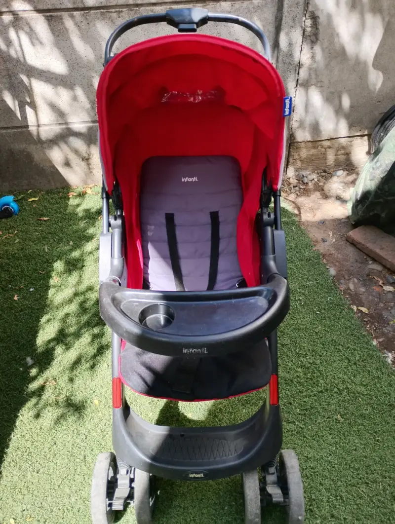 Coche de bebé rojo con silla para auto - 6